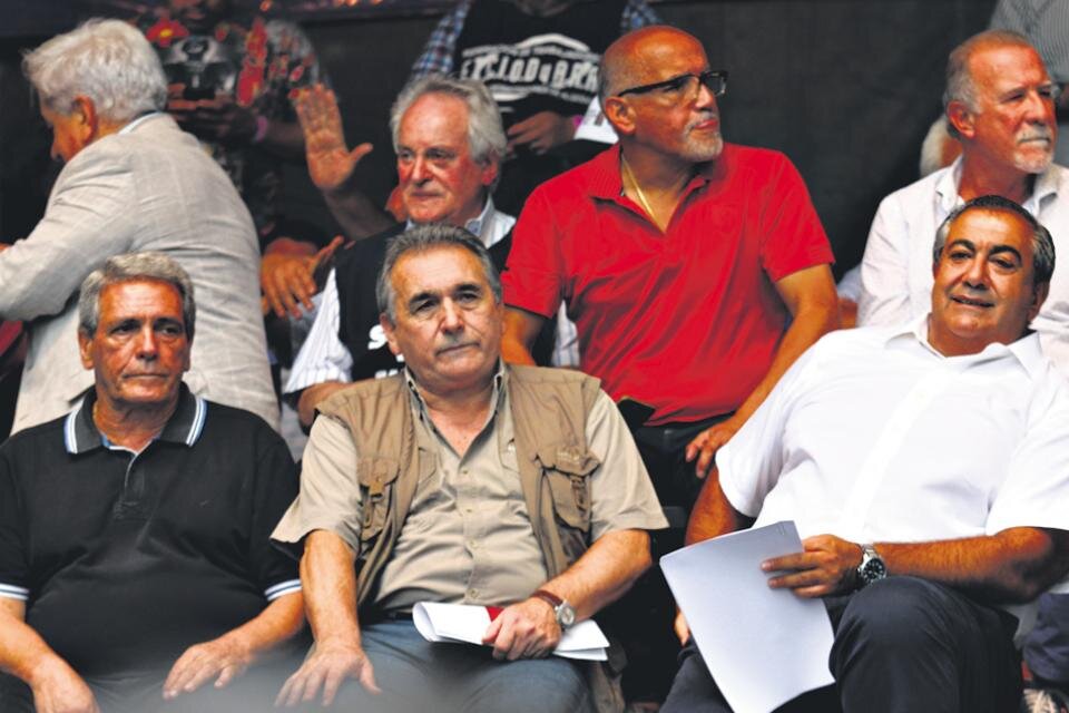 Luis Campos: "El acuerdo con la UIA solo tiene el aval de una parte del movimiento obrero"