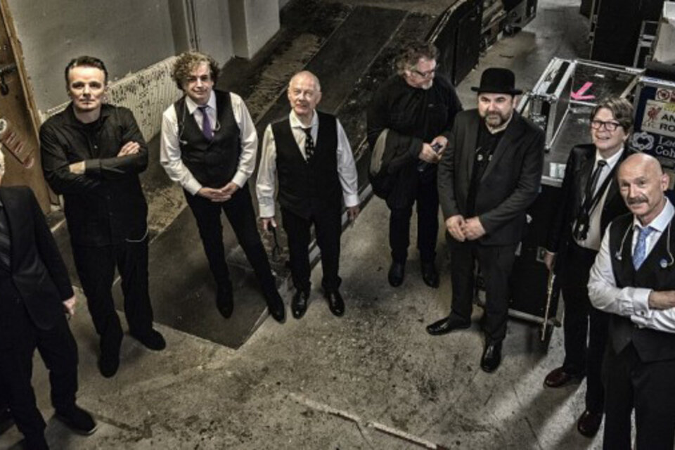 El King Crimson 2019 llegó a ser octeto, pero luego volvió a la formación de 7 músicos.  