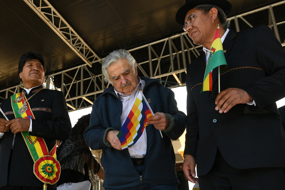 Evo Morales junto al ex mandatario uruguayo José "Pepe" Mujica.  (Fuente: AFP)