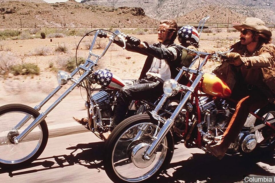 Fonda y Dennis Hopper en la carretera, en 1969.