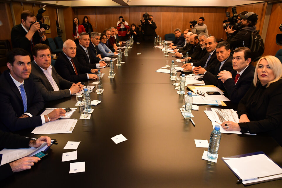 Los gobernadores se reunieron en el Consejo Federal de Inversiones. (Fuente: Télam)