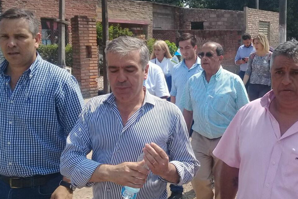 Gonzalo Blasco en una recorrida junto a José Cano, diputado de Juntos por el Cambio. (Fuente: Facebook)