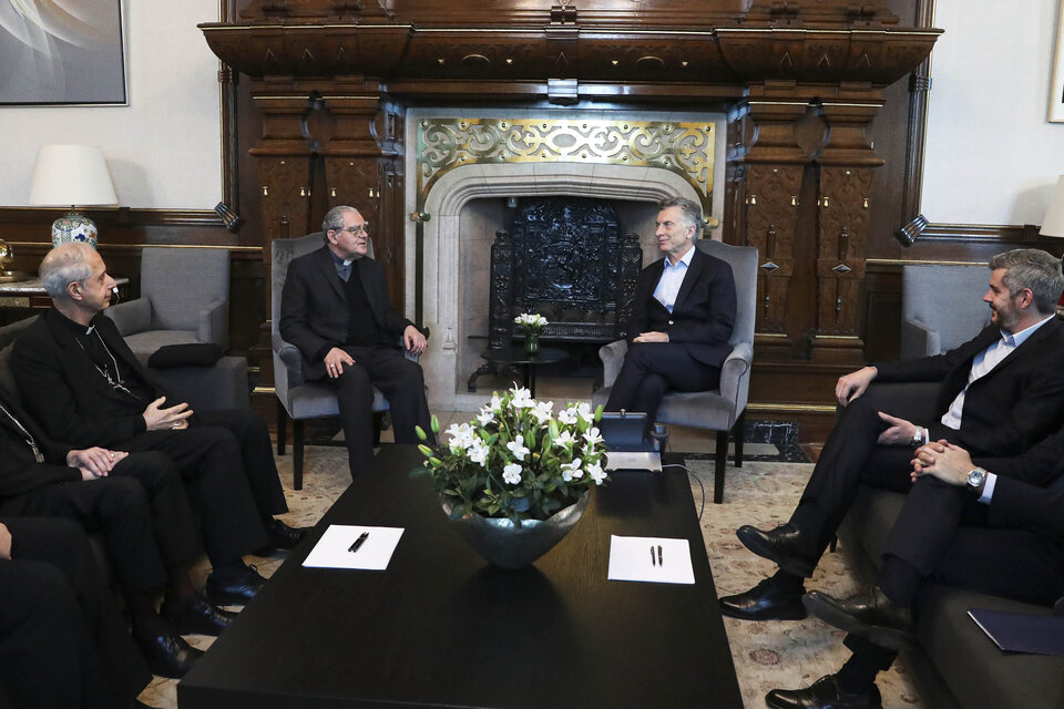 El presidente Mauricio Macri recibió a los integrantes de la Conferencia Episcopal Argentina. (Fuente: Télam)