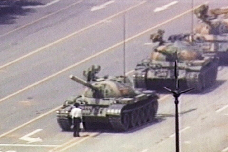 El hombre que enfrentó a los tanques, una de las imágenes más icónicas de la protesta.