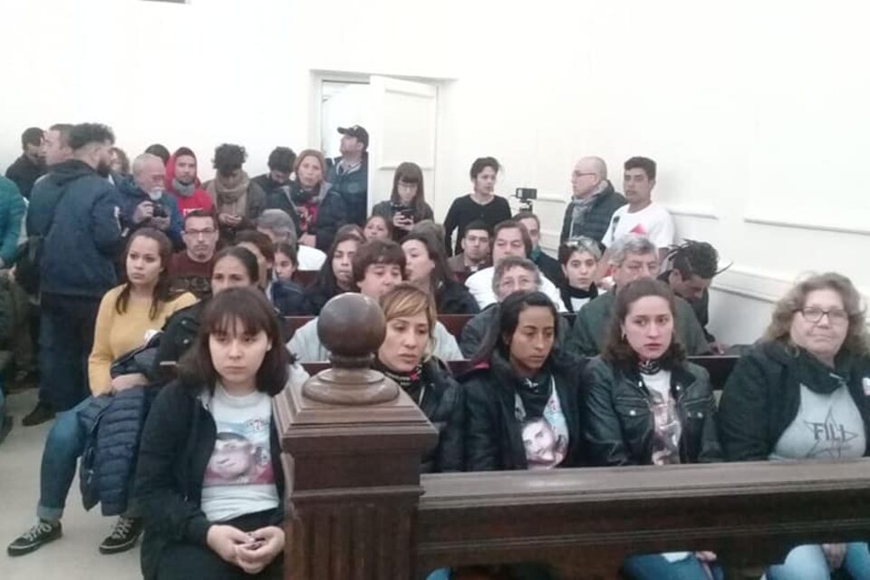 Los familiares de las 7 víctimas de la masacre de Pergamino, al inicio del juicio.