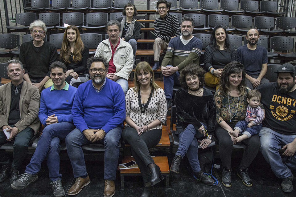 La presentación del ciclo en Teatro del Rayo. (Fuente: Guillermo Turín - Municipalidad Rosario)