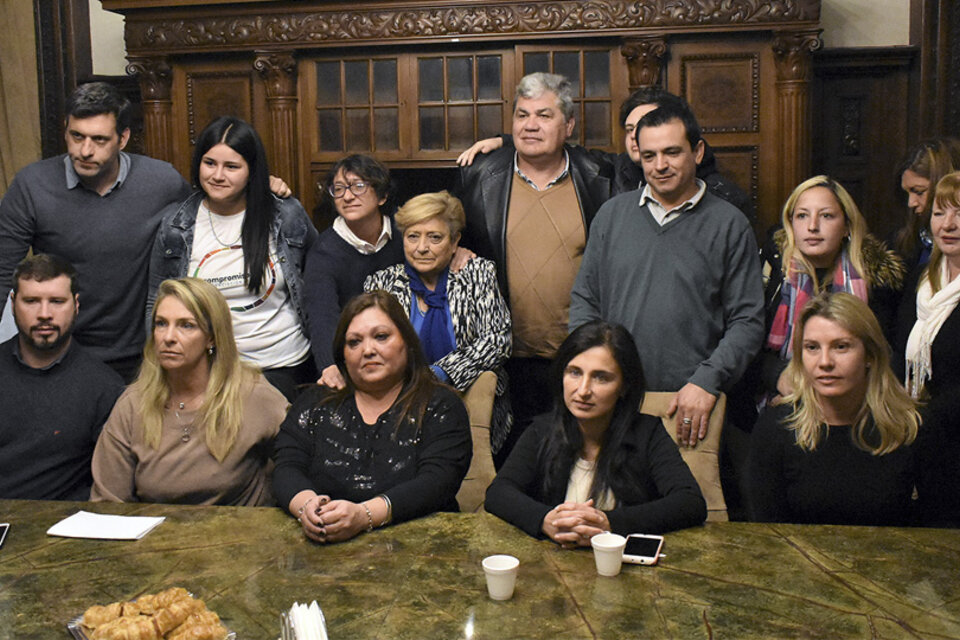 David Reinero, María Eugenia Schmuck y las personas movilizadas por el caso.