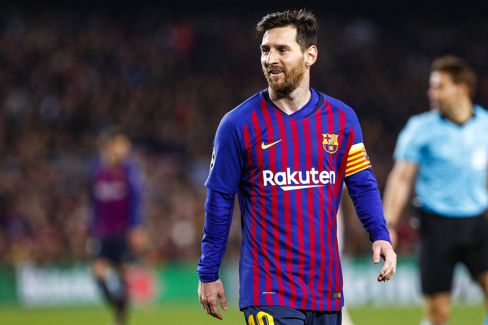 Messi tampoco jugará el sábado próximo por una lesión.