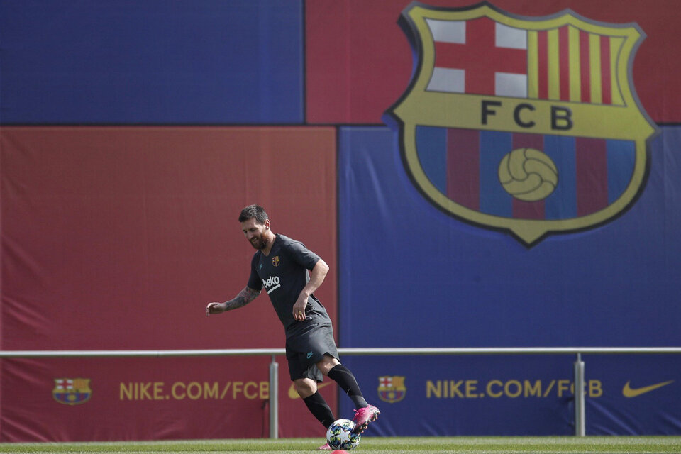 Lionel Messi podrá ponerle hoy fin a una larga inactividad. (Fuente: EFE)