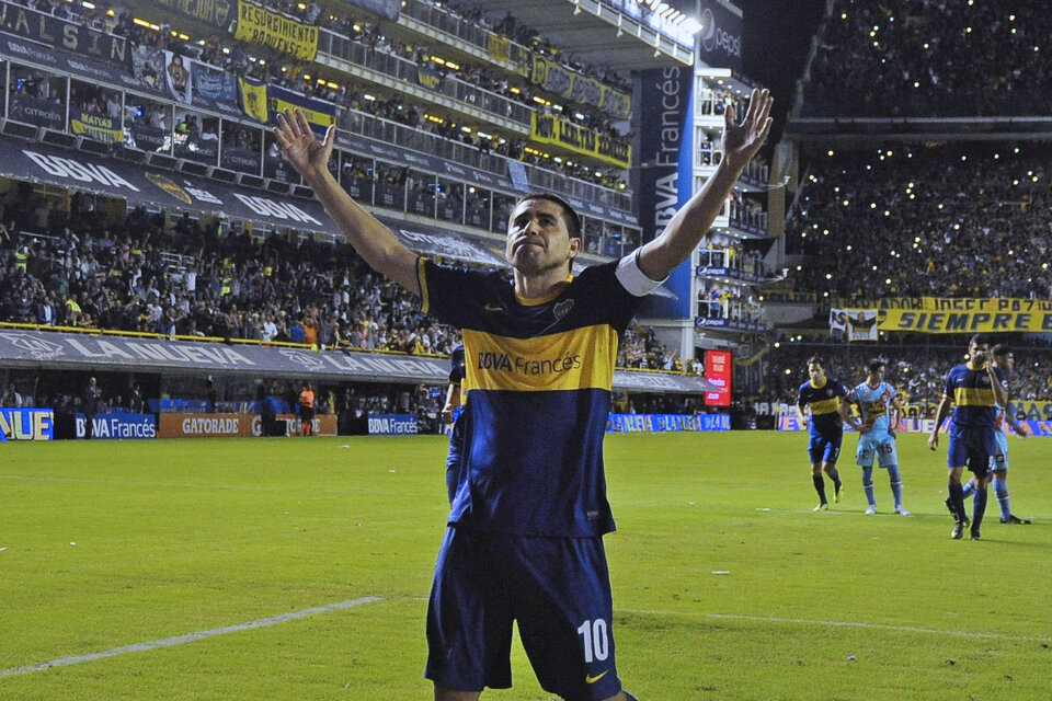 Riquelme en uno de sus festejos en la cancha de Boca. (Fuente: NA)