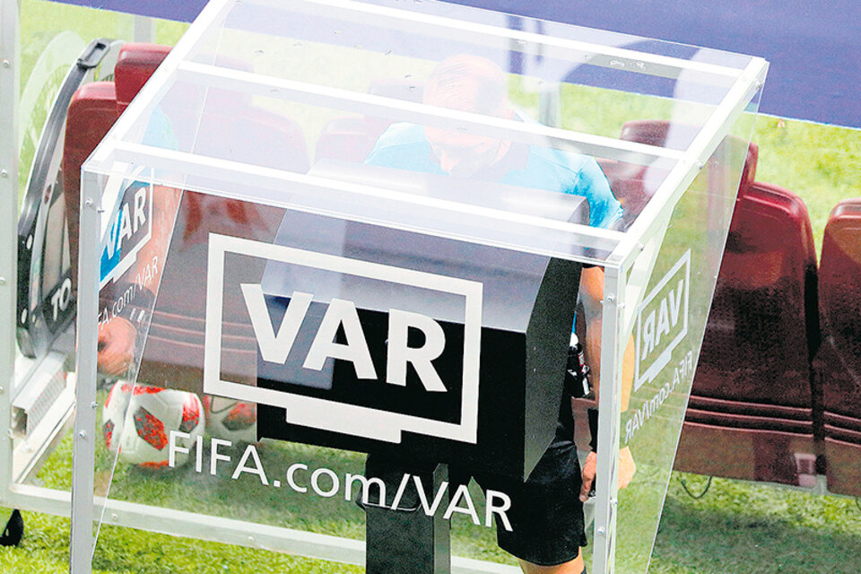 El Videoarbitraje (VAR) estará presente en Brasil.