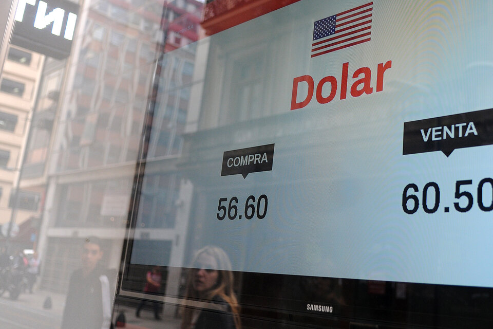 El Banco Central intervino para frenar al dólar.