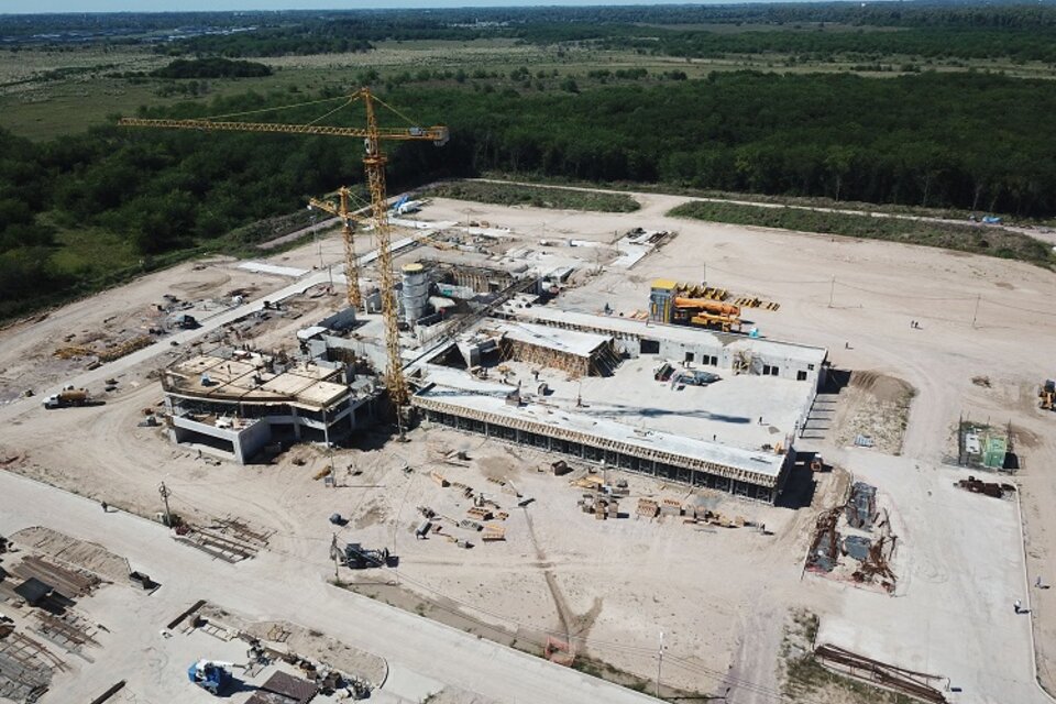 La obra del reactor, que debió haberse terminado hace tres años.  (Fuente: Comisión Nacional de Energía Atómica)