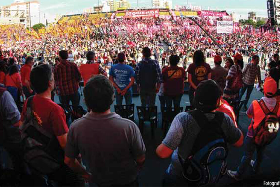 El estadio de Atlanta lleno de militantes, visto desde el palco durante el acto del FIT en noviembre de 2016 (Fuente: Enfoque Rojo)