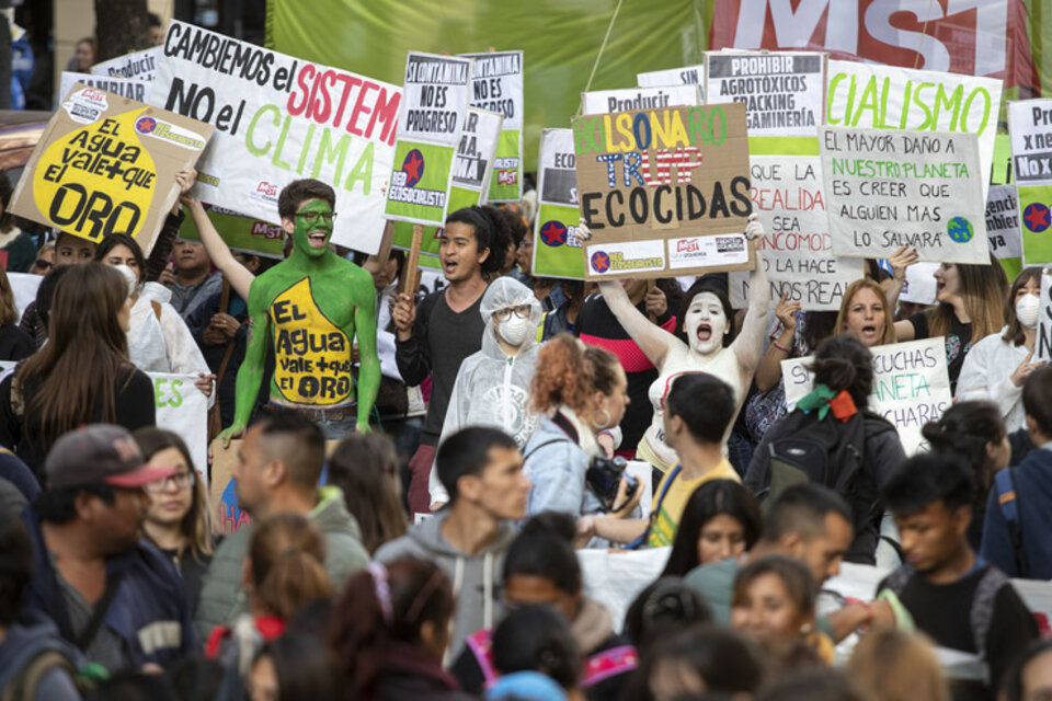 Una imagen de la marcha de ayer en Avenida de Mayo.  (Fuente: Noticias Argentinas)