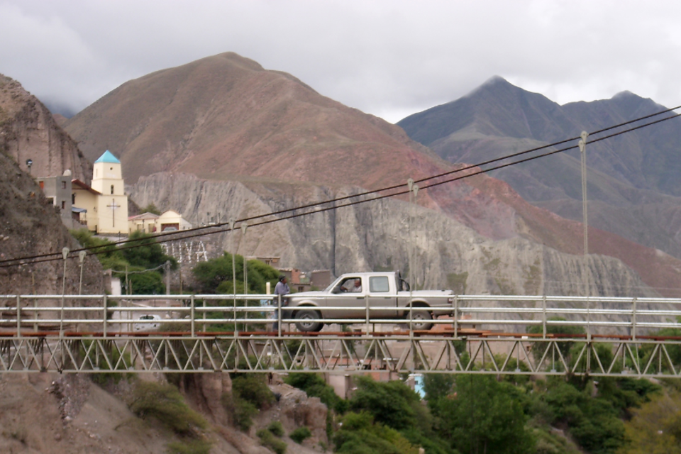 Iruya desde el puente sobre el río Colanzulí (Fuente: Gobierno de Salta)