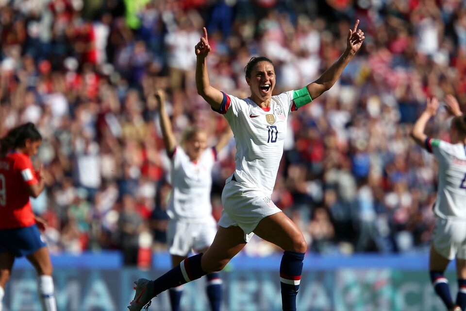 Carli Lloyd, 36 años y 113 goles para Estados Unidos, ya marcó tres en este Mundial. (Fuente: FIFA Getty Images)