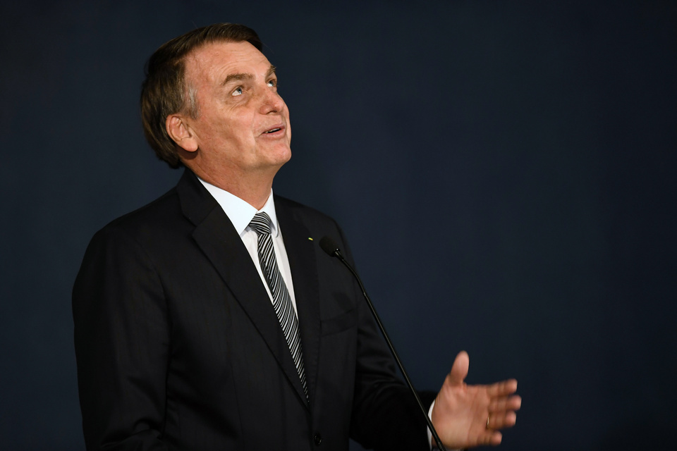 Bolsonaro no va al homenaje a la primera santa de Brasil