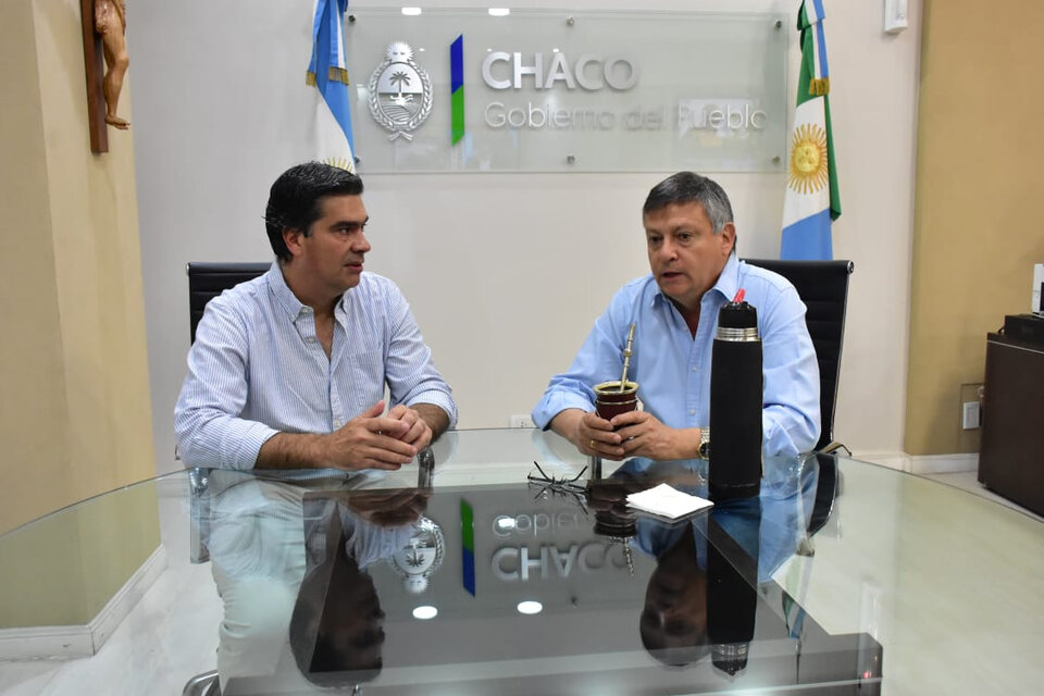 Jorge Capitanich se reunió con el gobernador Domingo Peppo para comenzar a dialogar la transición.