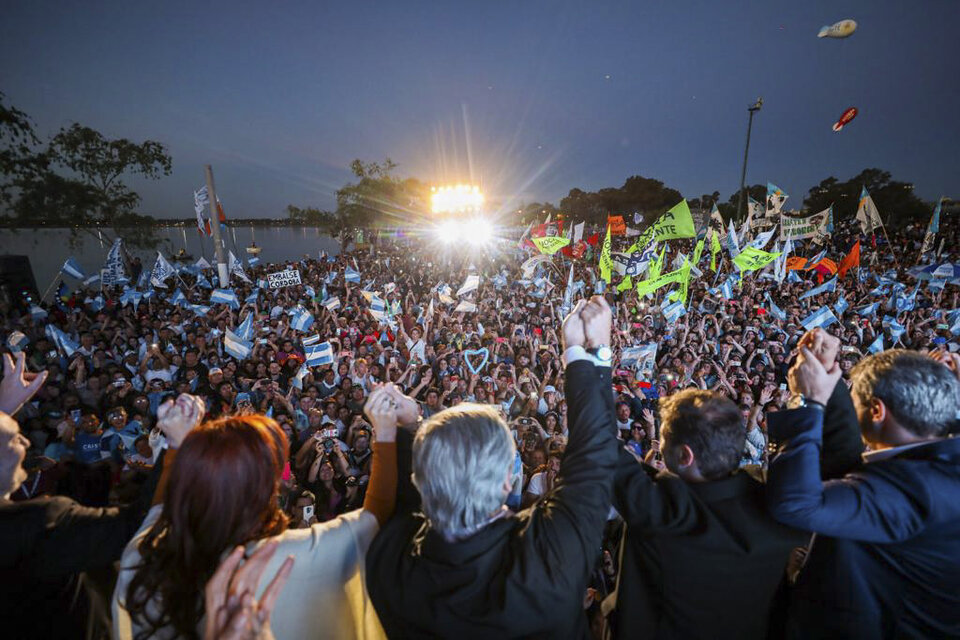 Una multitud se acercó al Parque Laguna Don Tomás, en Santa Rosa.