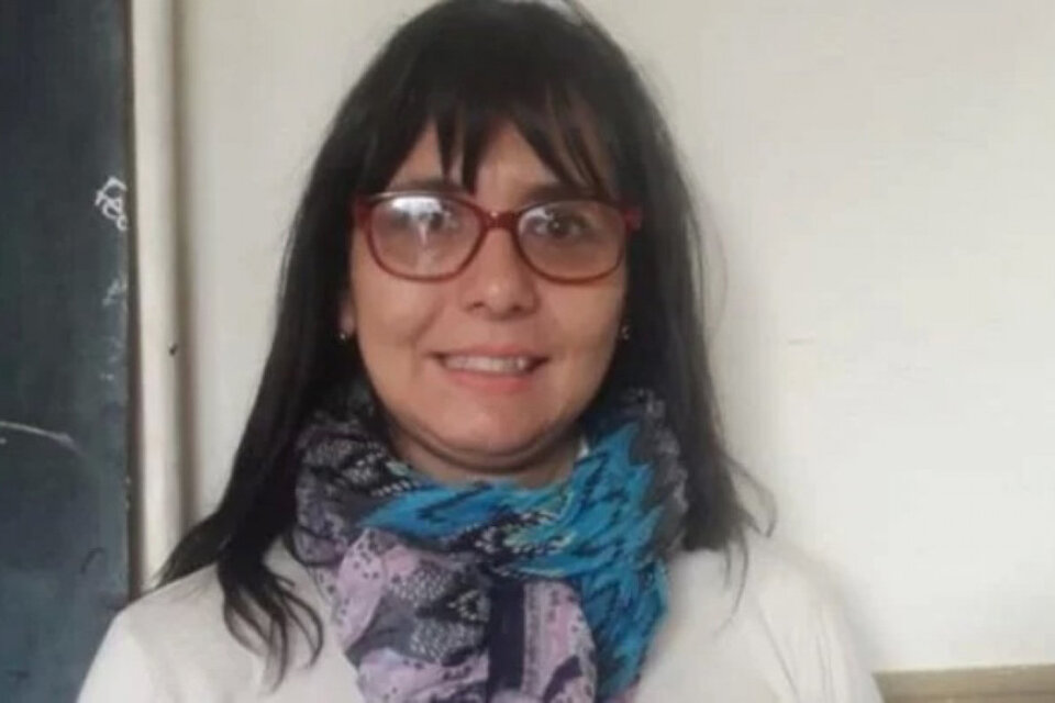 El gremio docente advirtió que el traslado de Carolina Gutiérrez "es claramente disciplinador".
