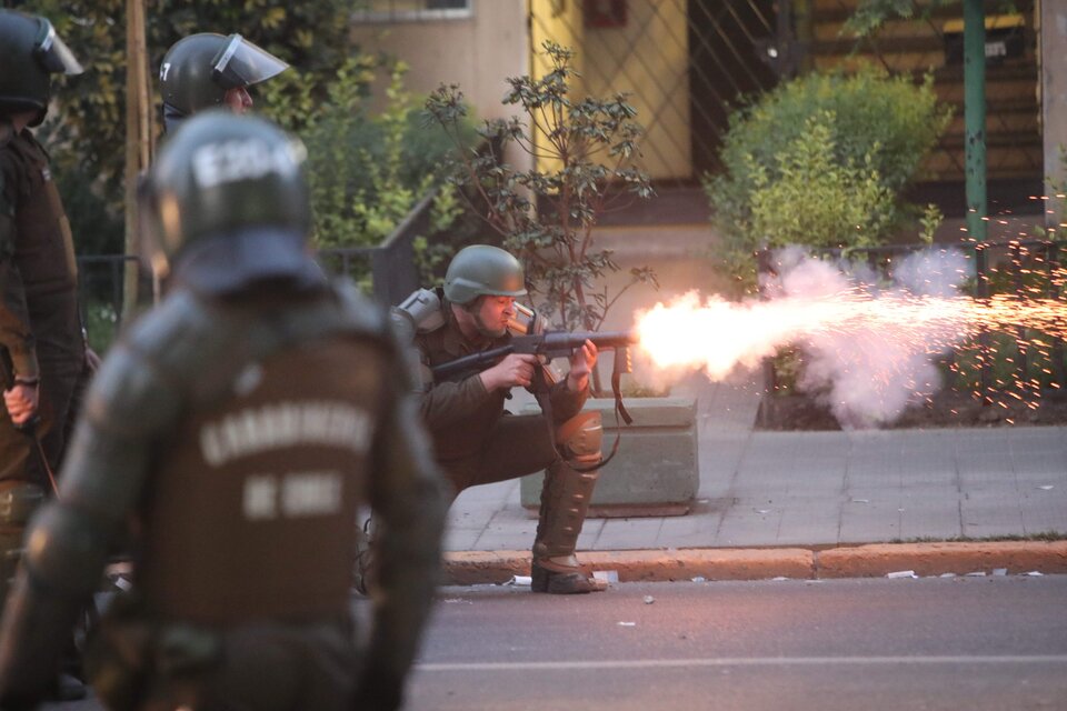 Image result for Santiago de Chile represion