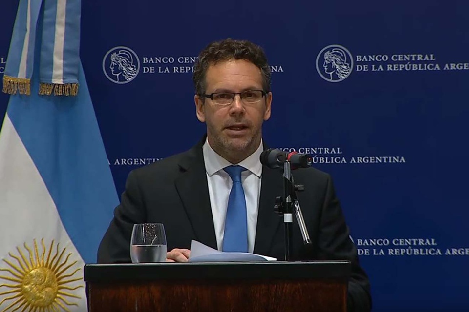El presidente del Banco Central, Guido Sandleris, rifó casi 23 mil millones de dólares desde el día después de las Paso, en agosto pasado.