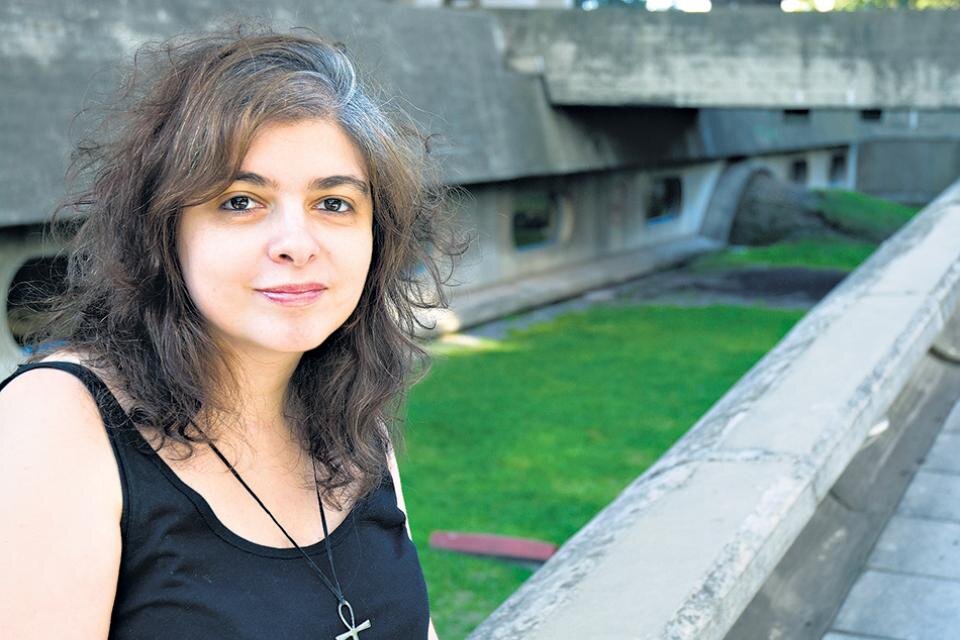 Enriquez se convierte en la primera escritora argentina en ganar el Herralde.