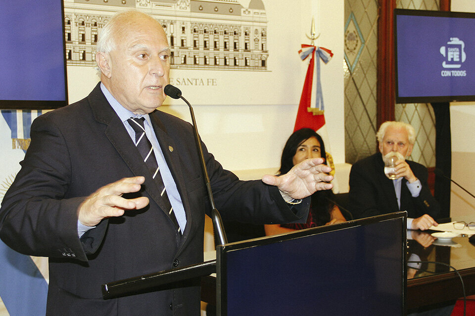 Lifschitz, junto a Gabriela Sosa y Jorge Moore, presentaron el Ruvim.