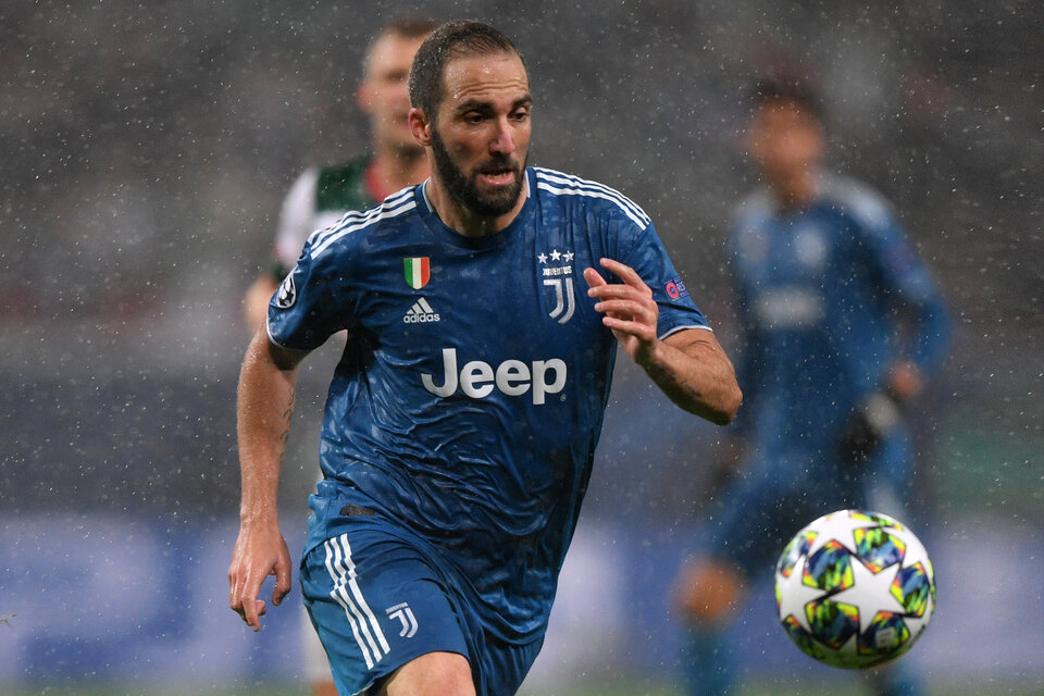 Gonzalo Higuaín aportó una asistencia en la Juventus. (Fuente: AFP)