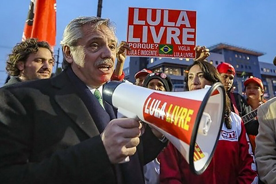 Alberto Fernández durante la campaña por "Lula Livre".