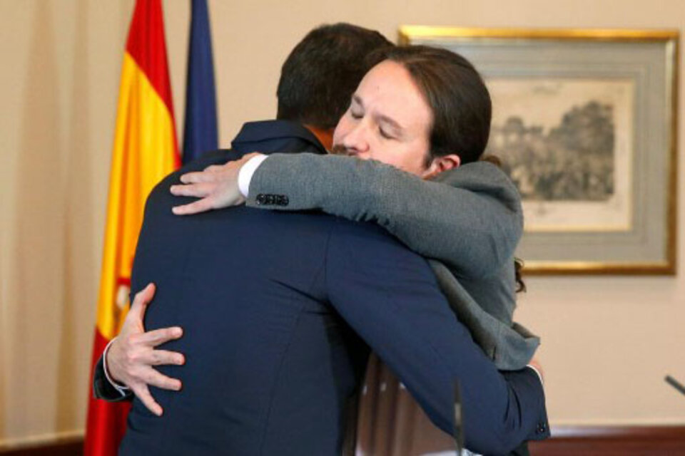 Pedro Sánchez y Pablo Iglesias alcanzaron un acuerdo que destraba la situación política en España.