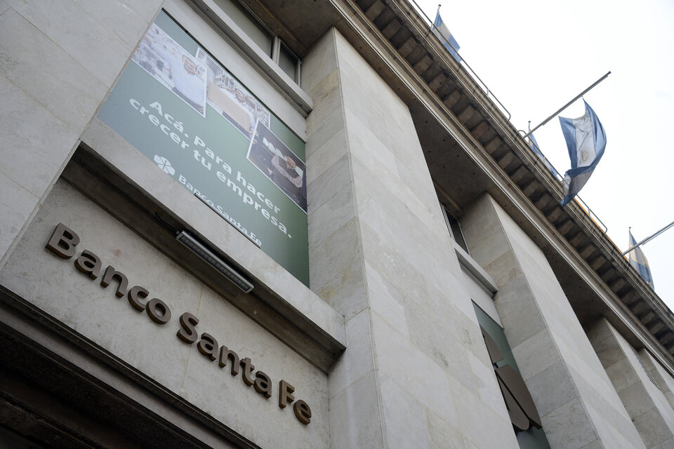 La sede del Banco Santa Fe en Rosario. (Fuente: Andres Macera)