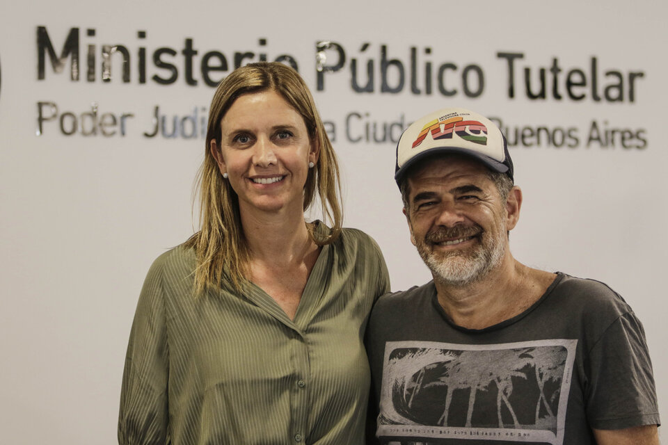 La titular del MPT, Yael Bendel, junto a Julián Weich en la presentación de la campaña. (Fuente: Bernardino Avila)