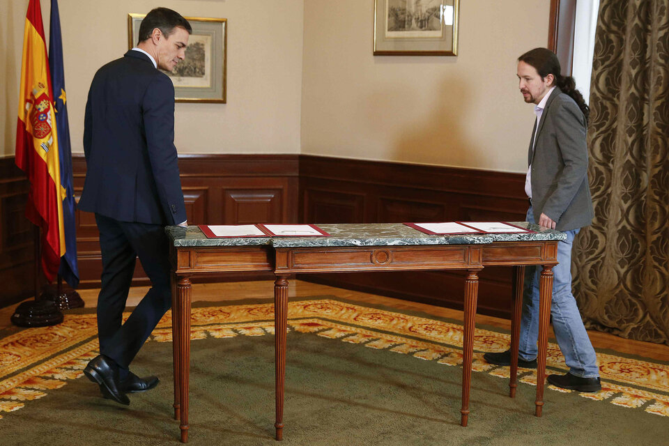 Días atrás, Pedro Sánchez y Pablo Iglesias anunciaron un preacuerdo para gobernar.  (Fuente: EFE)