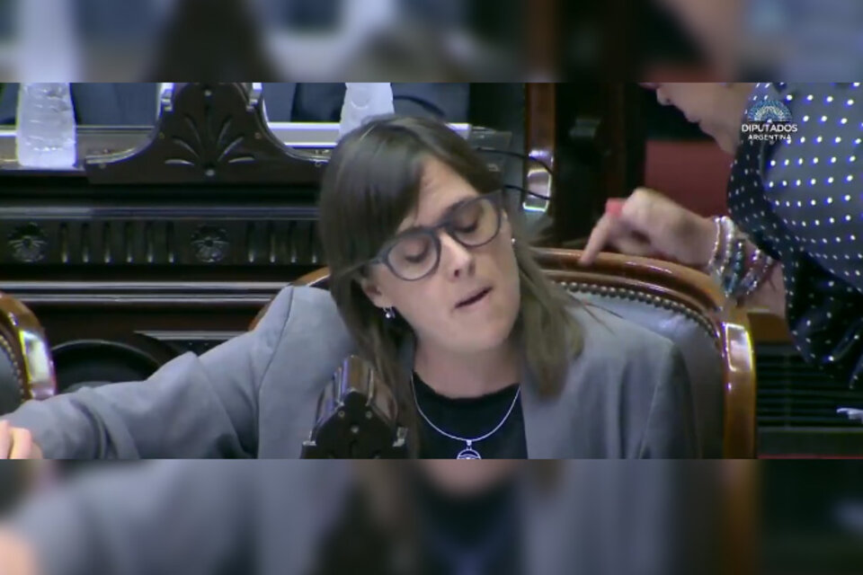 Elisa Carrió en la Cámara de Diputados, en el marco del escándalo por el Protocolo 