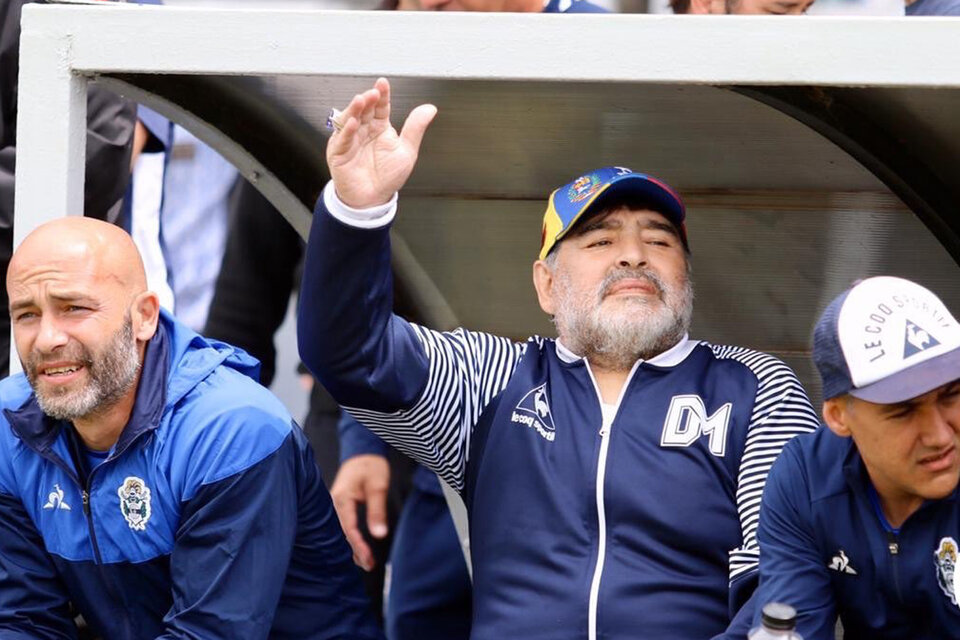 Maradona vuelve a Gimnasia, donde consiguió tres triunfos. (Fuente: Télam)