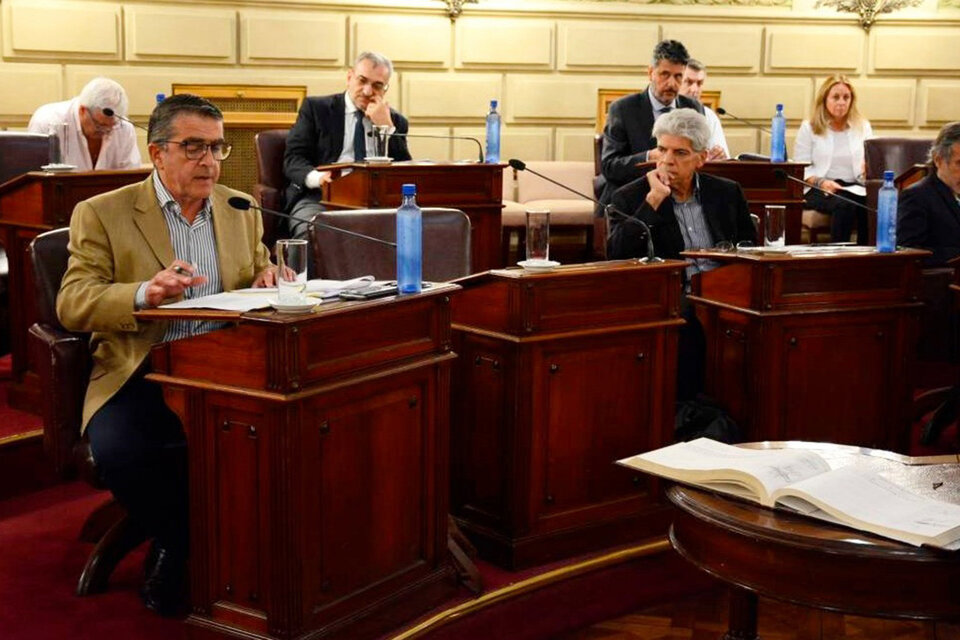 Los senadores Traferri, Baucero y Calvo.