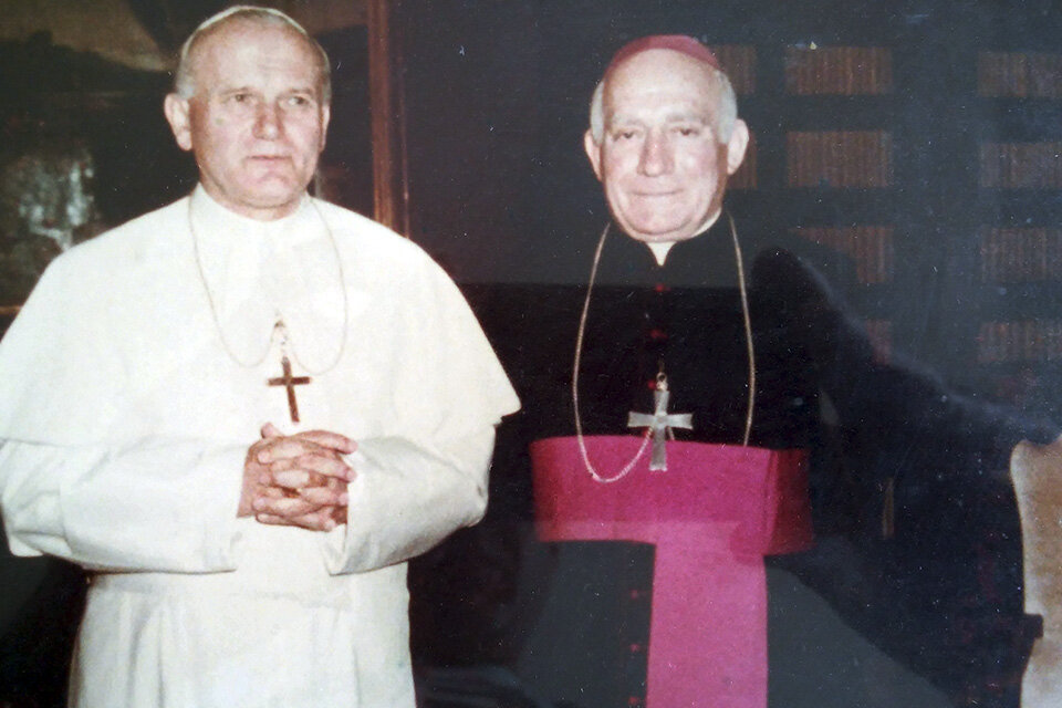 Guillermo Bolatti con el Papa Juan Pablo II.