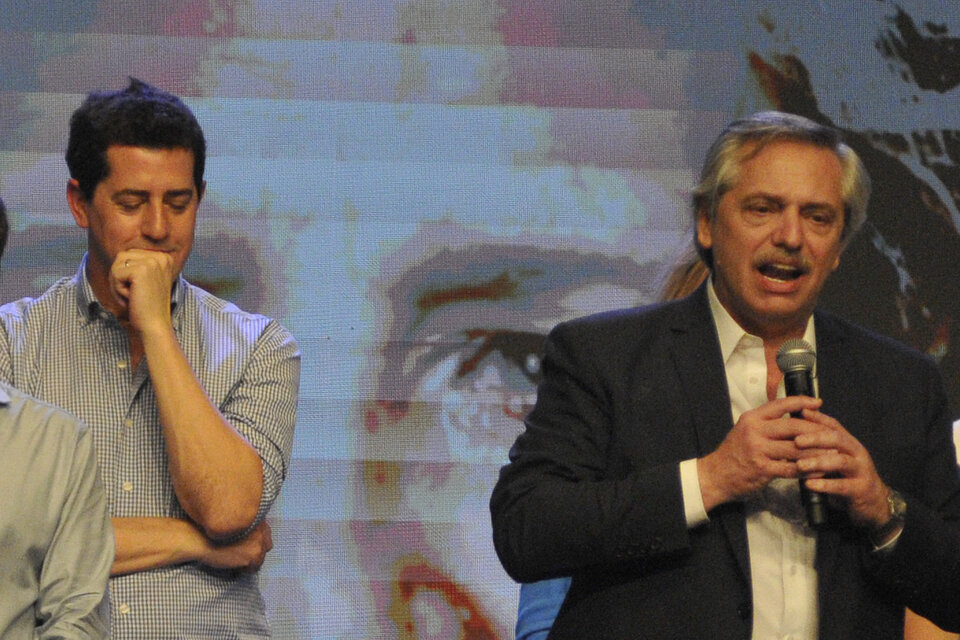 Wado de Pedro y Alberto Fernández.