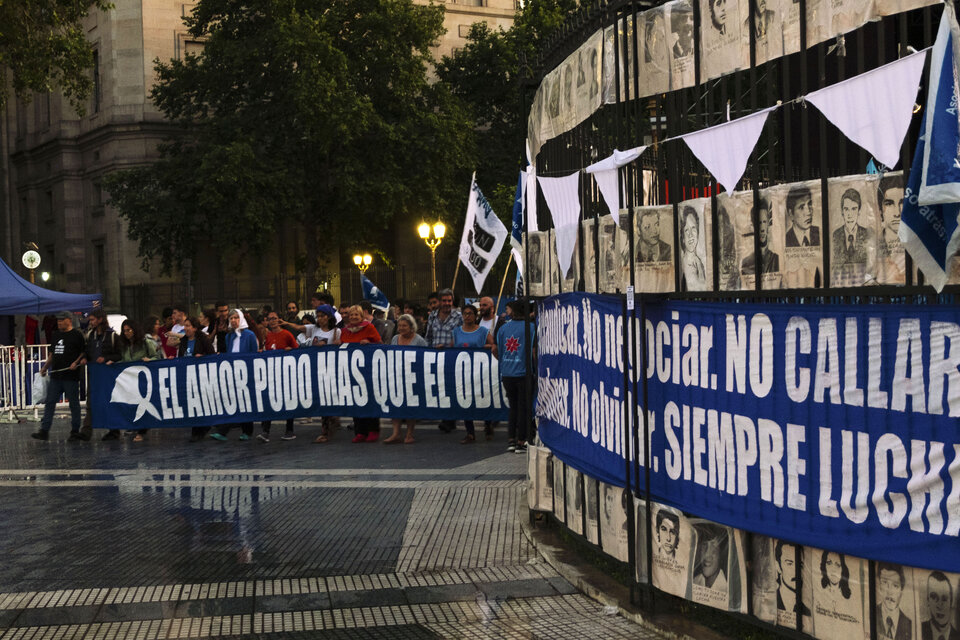 Hebe de Bonafini dijo que "es la última Marcha de la Resistencia porque vuelve un gobierno popular". (Fuente: Télam)