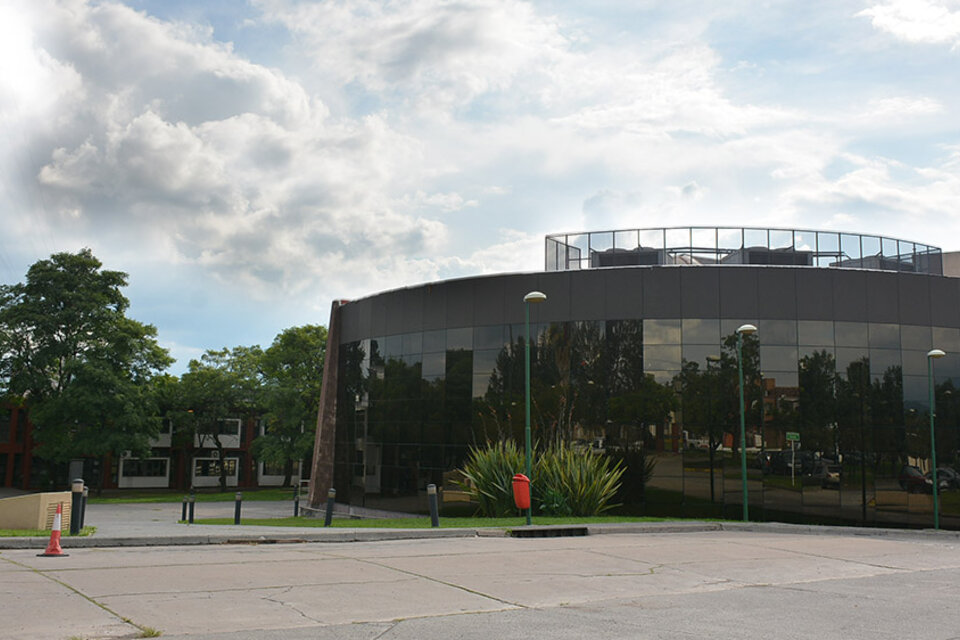 Centro Cívico del Gran Bourg, sede del Gobierno provincial