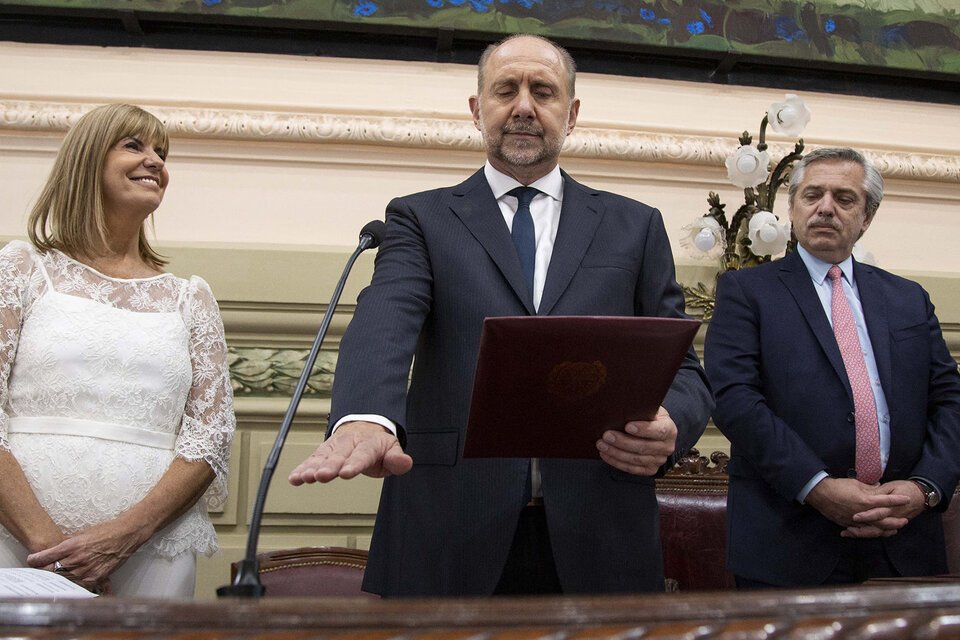Omar Perotti y Alejandra Rodenas acompañados por Alberto Fernández. (Fuente: Gobernación Santa Fe)