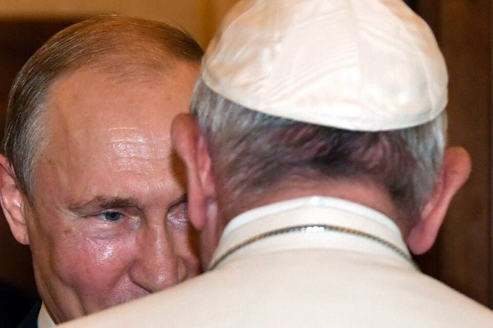 Putin y el Papa hablaron Venezuela, Libia y Ucrania durante su encuentro en el Vaticano. (Fuente: EFE)