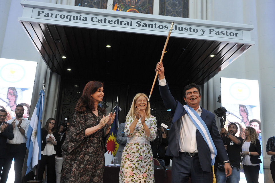 Cristina Kirchner y Verónica Magario en la asunción de Fernando Espinoza. (Fuente: Sandra Cartasso)