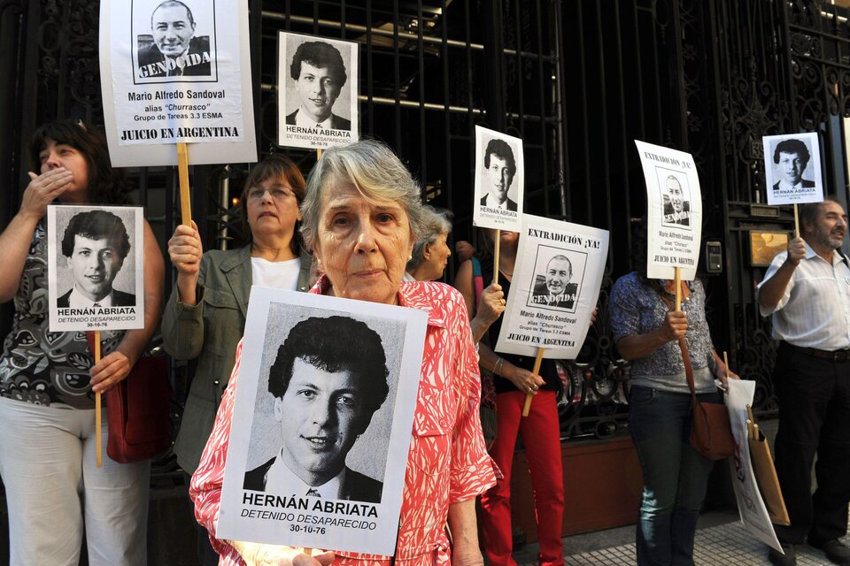 Ocho años de batalla judicial dieron sus frutos y "Churrasco" irá a juicio en la Argentina. (Fuente: AFP)