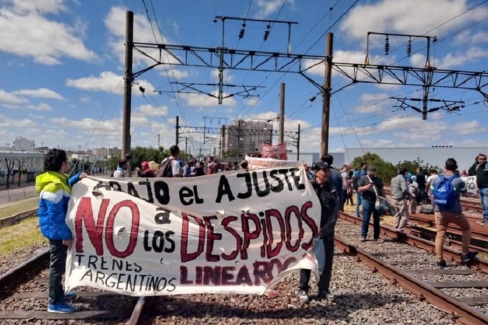 Una imagen de la protesta a la altura de Avellaneda.  (Fuente: Twitter)