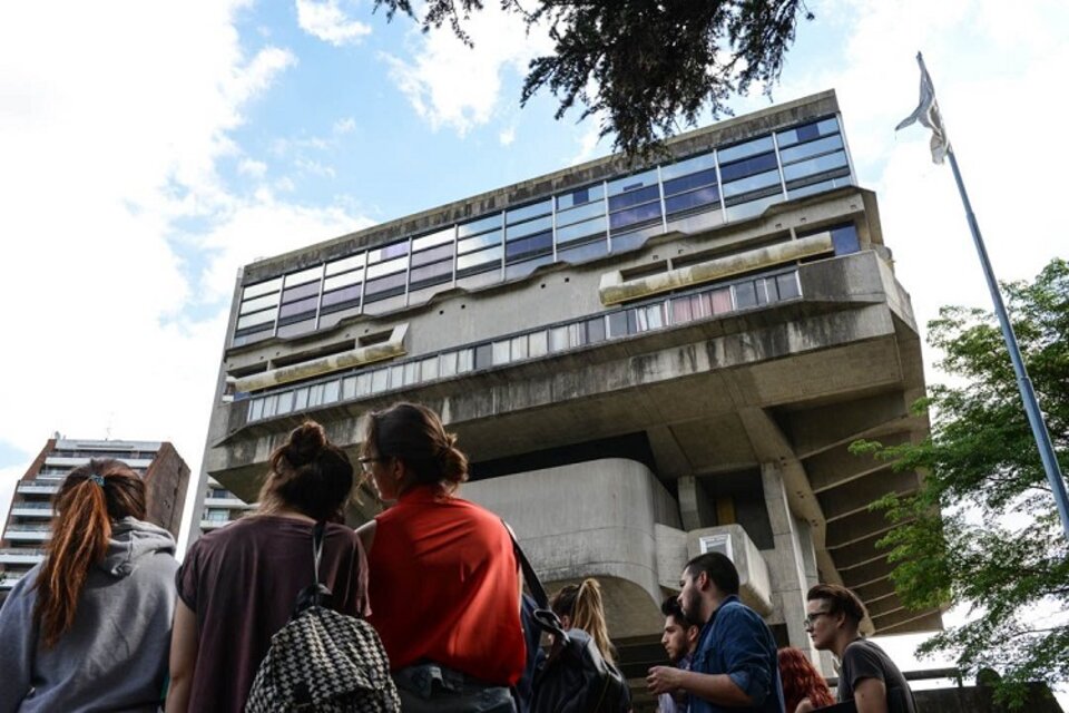 La ausencia de calefacción impide el normal desenvolvimiento de las actividades en la Biblioteca.  (Fuente: Biblioteca Nacional)