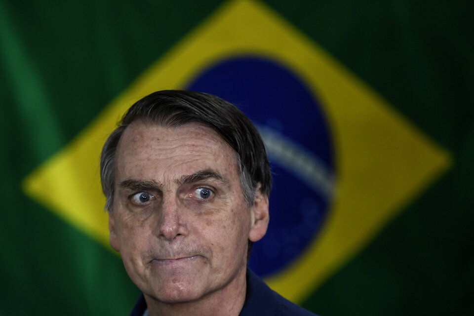 Bolsonaro compró un billete de lotería en Brasilia. (Fuente: AFP)