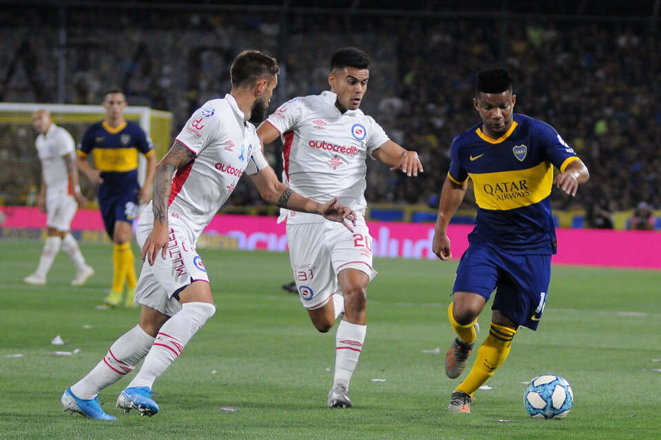 El puntero Argentinos y el escolta Boca igualaron 1-1 en la fecha 15 del torneo. (Fuente: Julio Martín Mancini)